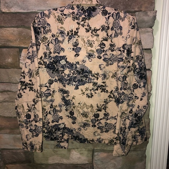 Tantrums size small button down blazer - Picture 5 of 15